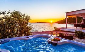 Buqez Eco Resort - Villa 18 - Direkt Am Strand